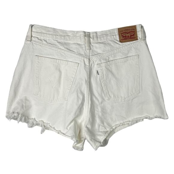 Levi’s High Waisted Mom Shorts Jean Denim White Distressed Frayed Cut Off 34 - Picture 2 of 7
